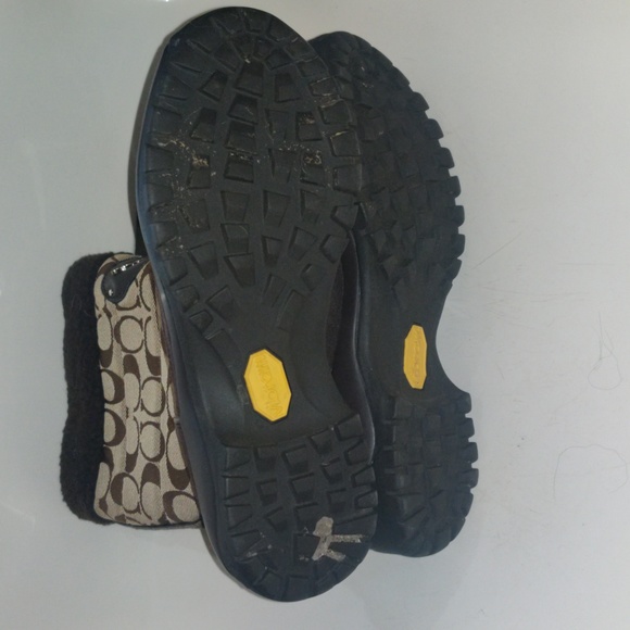 Coach - Sonya - Snow Boots - Picture 6 of 9